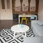 Apartment Downtown Vorosmarty